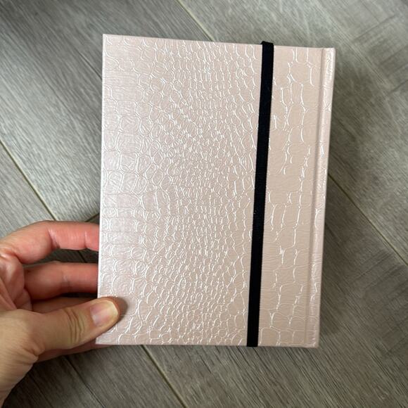 NEW TOUS Notebook Pink Limited Edition - Picture 2 of 4